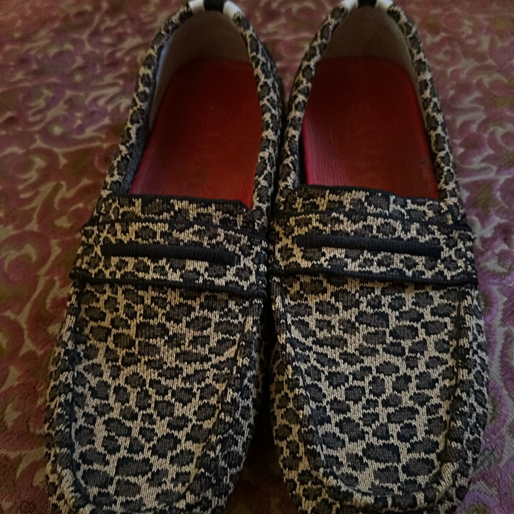 Rothy’s “Little Cat” Driving Loafer 8.5 - nearly new